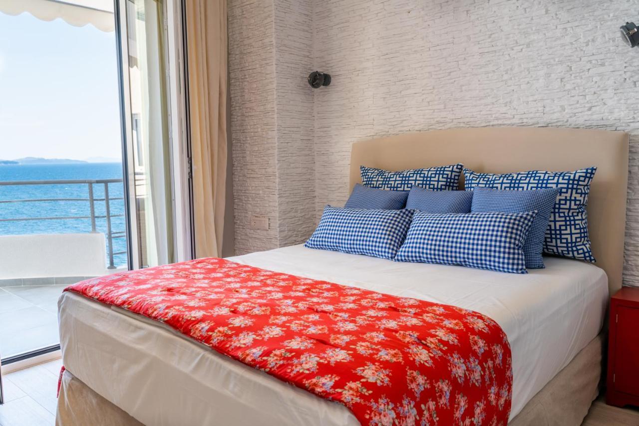 Limani Luxury Apartment Beachfront 1 Saranda Extérieur photo