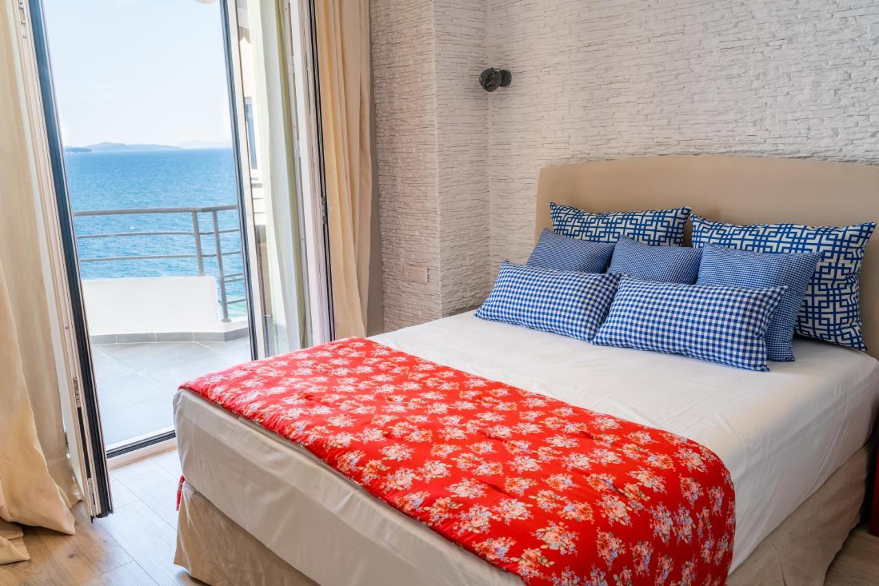 Limani Luxury Apartment Beachfront 1 Saranda Extérieur photo